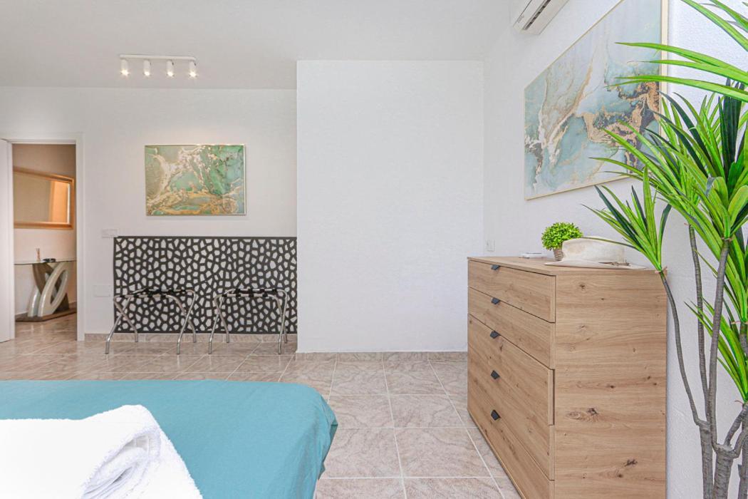 Presidential Suite Villamartin Plaza Av Brisas 67 อาลิกันเต ภายนอก รูปภาพ