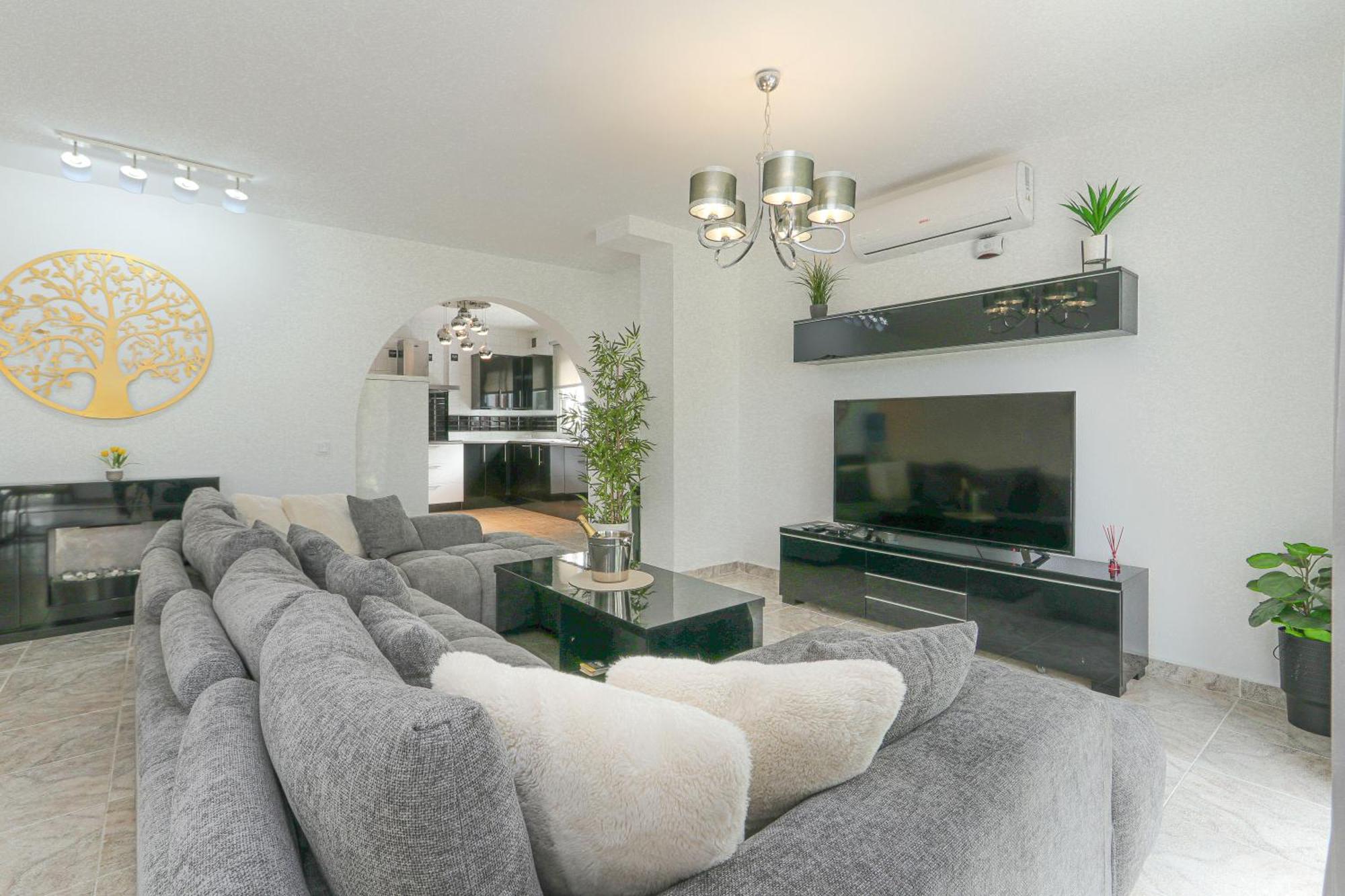 Presidential Suite Villamartin Plaza Av Brisas 67 อาลิกันเต ภายนอก รูปภาพ